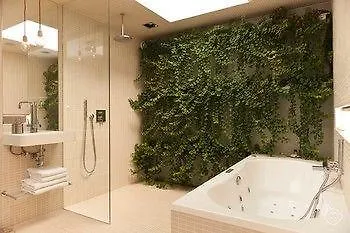 Hotel Dream *